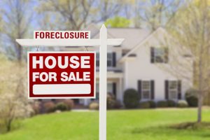 Buying a Home From a Foreclosure? Consider This